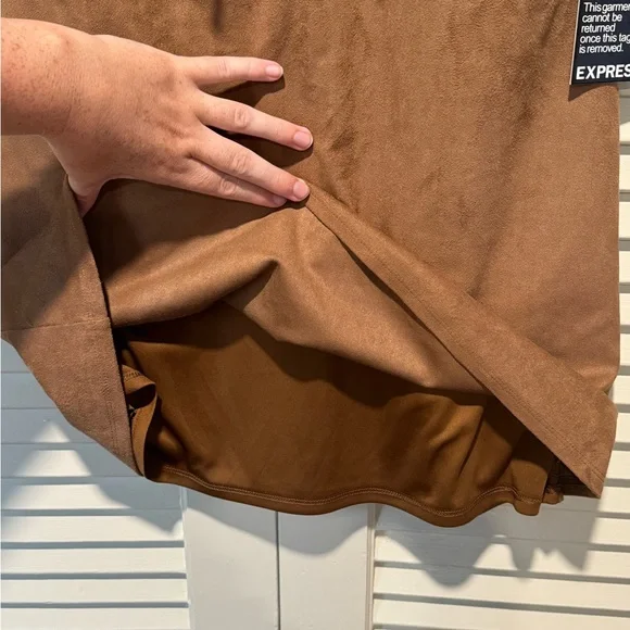 Express Women’s Brown Seude Mini Dress with tie up front size 6 - Picture 6 of 8